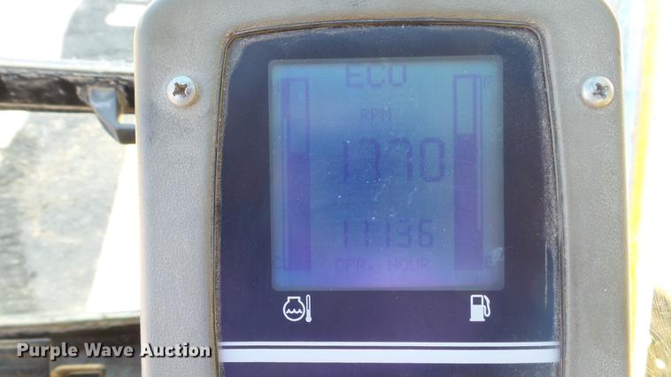 image for item DD7290 1998 New Holland EC600 excavator