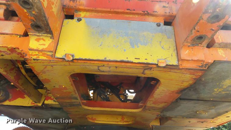 image for item DD7290 1998 New Holland EC600 excavator