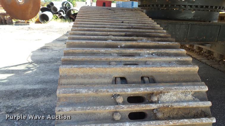 image for item DD7290 1998 New Holland EC600 excavator