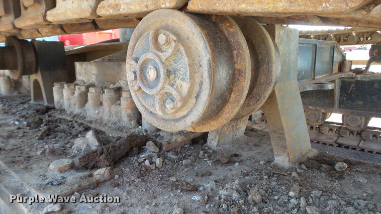 image for item DD7290 1998 New Holland EC600 excavator