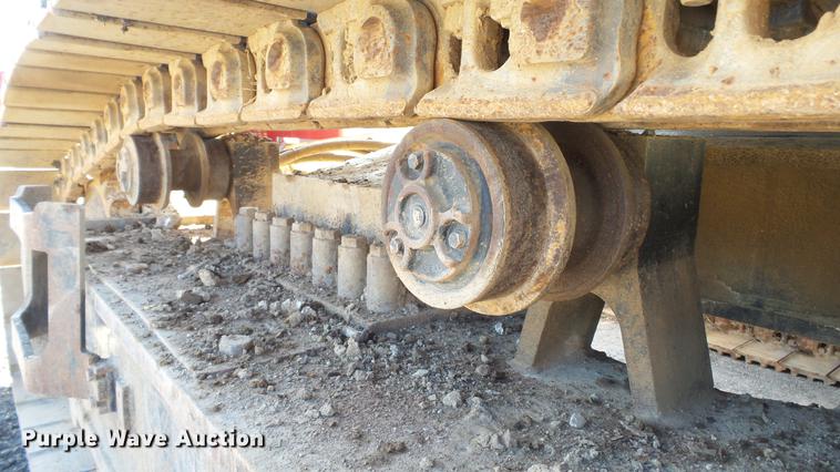 image for item DD7290 1998 New Holland EC600 excavator