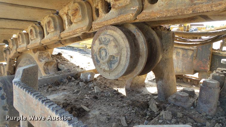 image for item DD7290 1998 New Holland EC600 excavator