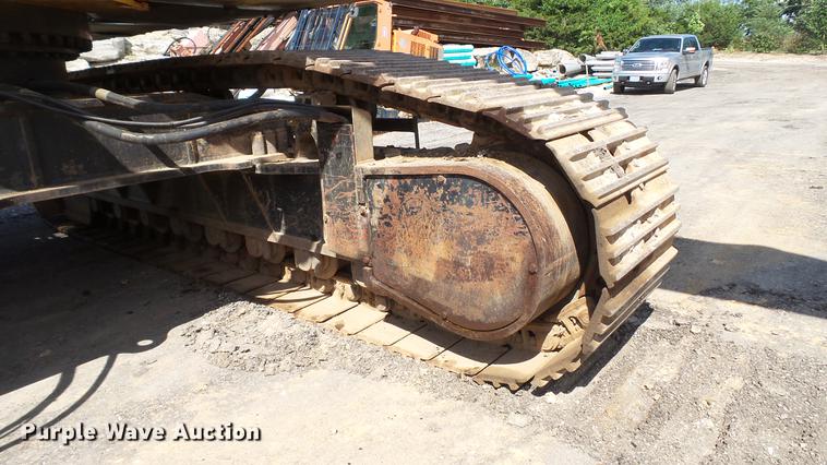 image for item DD7290 1998 New Holland EC600 excavator