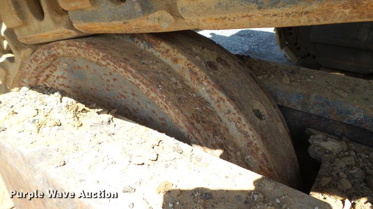 image for item DD7290 1998 New Holland EC600 excavator