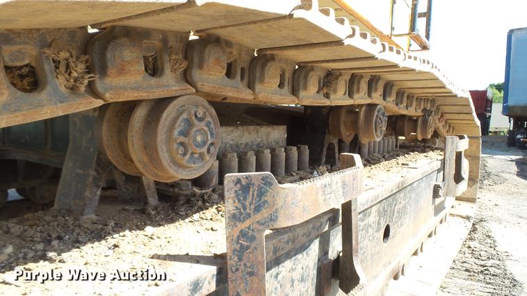 image for item DD7290 1998 New Holland EC600 excavator