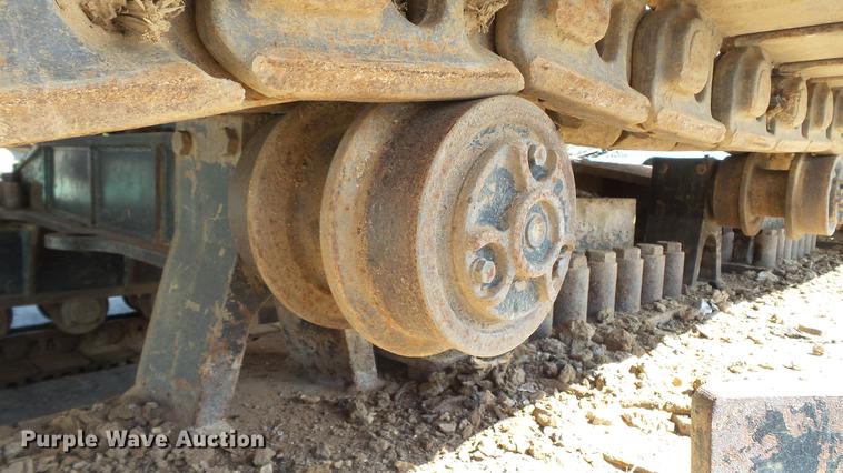 image for item DD7290 1998 New Holland EC600 excavator