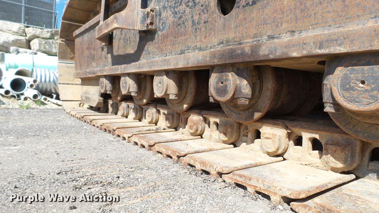 image for item DD7290 1998 New Holland EC600 excavator