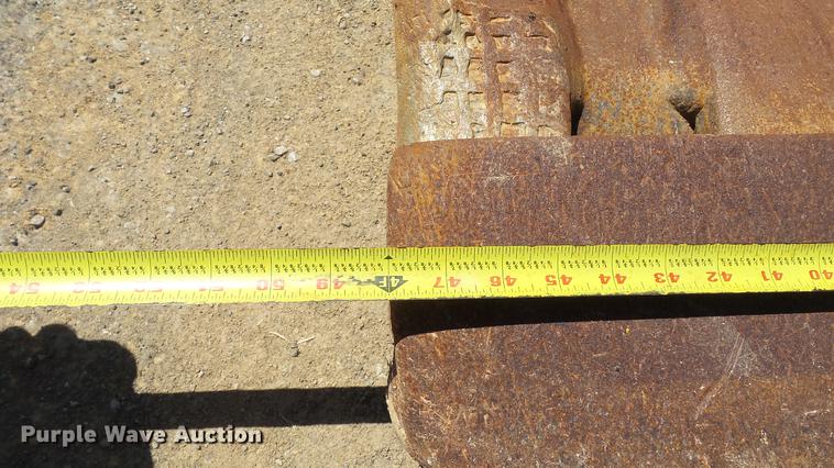 image for item DD7291 1989 John Deere 495D rubber tired excavator