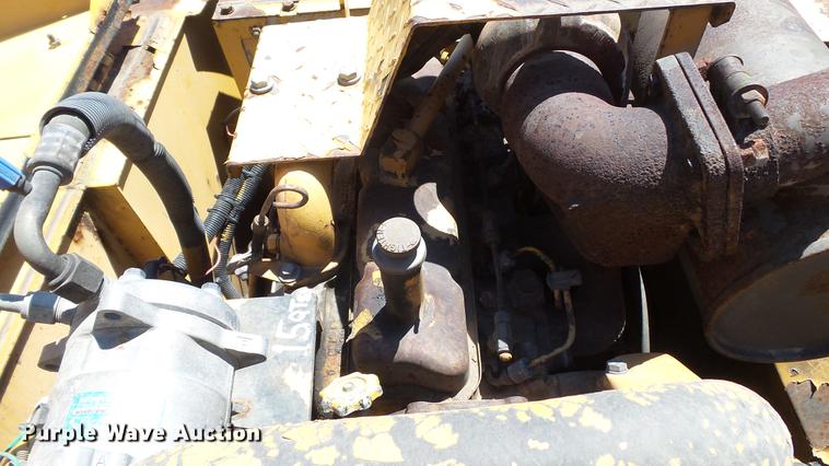 image for item DD7291 1989 John Deere 495D rubber tired excavator