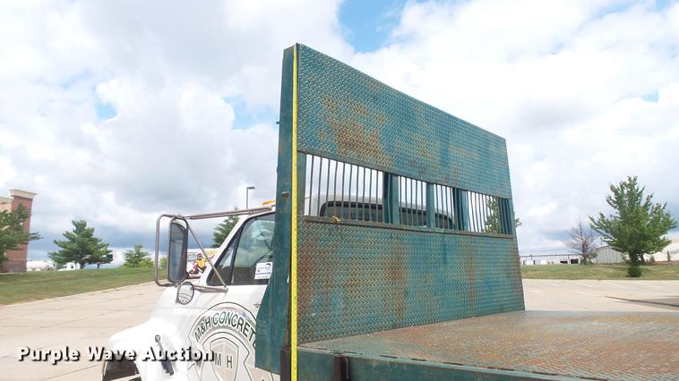 image for item DD7314 1995 Ford F700 flat dump bed truck