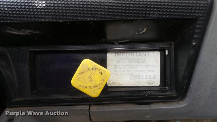 image for item DD7314 1995 Ford F700 flat dump bed truck