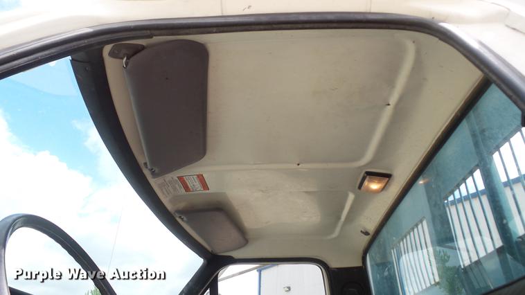 image for item DD7314 1995 Ford F700 flat dump bed truck