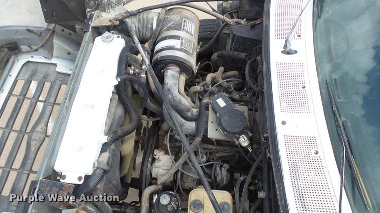 image for item DD7314 1995 Ford F700 flat dump bed truck