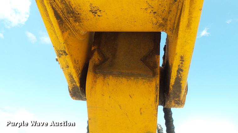 image for item DD7315 2005 Hyundai Robex 170W-7 rubber tire excavator