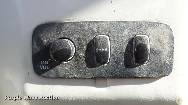 image for item DD7315 2005 Hyundai Robex 170W-7 rubber tire excavator