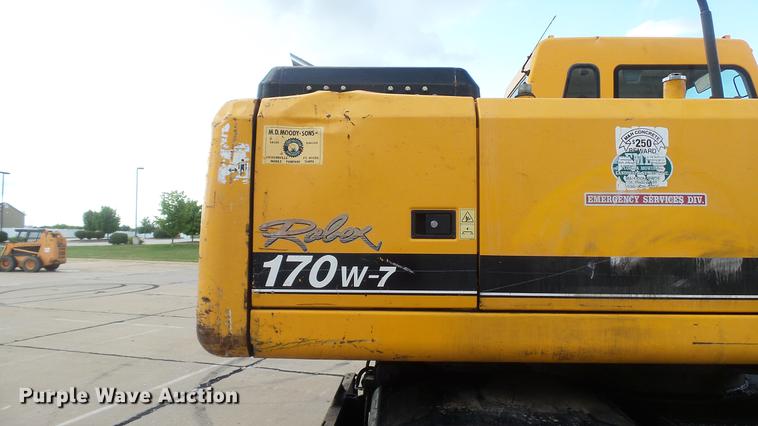 image for item DD7315 2005 Hyundai Robex 170W-7 rubber tire excavator