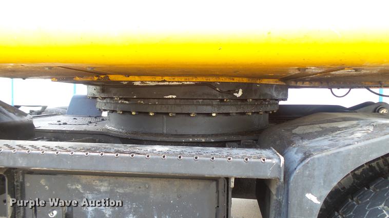 image for item DD7315 2005 Hyundai Robex 170W-7 rubber tire excavator