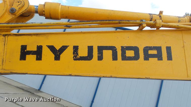 image for item DD7315 2005 Hyundai Robex 170W-7 rubber tire excavator