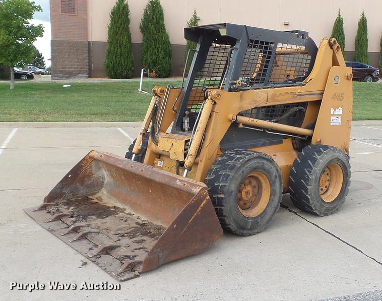image for item DD7316 2005 Case 445 skid steer