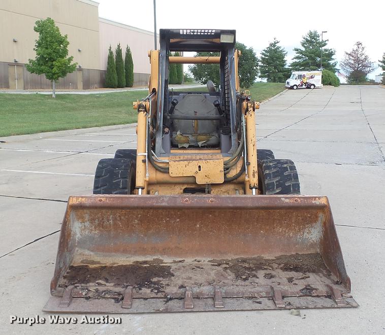 image for item DD7316 2005 Case 445 skid steer