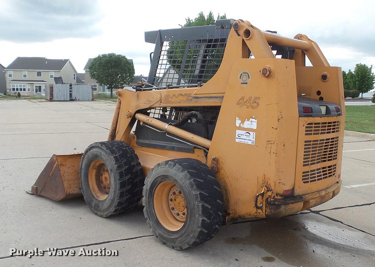 image for item DD7316 2005 Case 445 skid steer