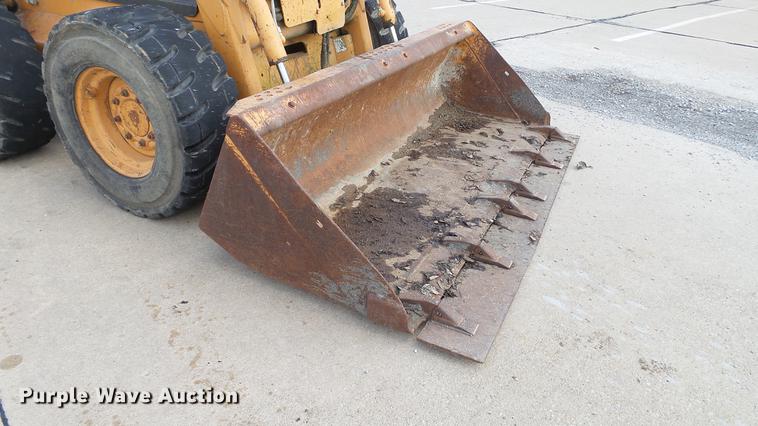 image for item DD7316 2005 Case 445 skid steer