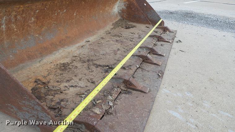 image for item DD7316 2005 Case 445 skid steer