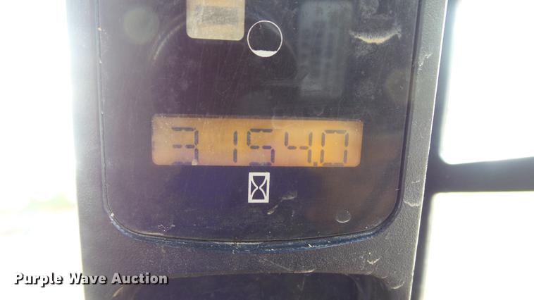 image for item DD7316 2005 Case 445 skid steer