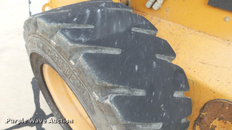 image for item DD7316 2005 Case 445 skid steer