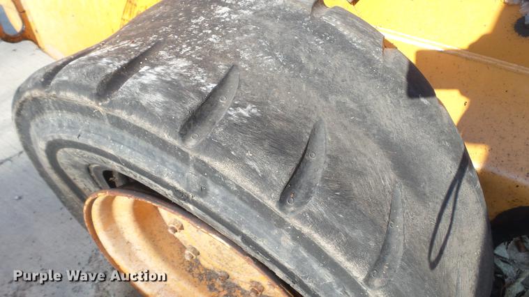 image for item DD7318 Case 445 skid steer