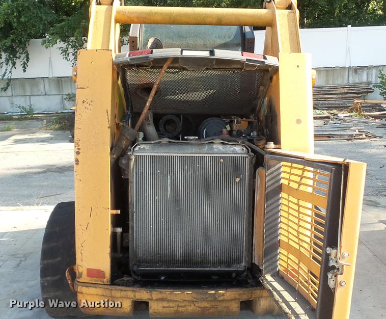 image for item DD7319 Case 445 skid steer