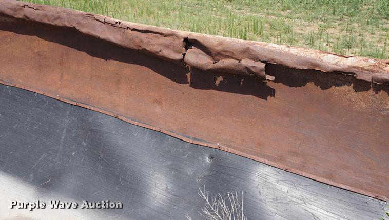 image for item DD7758 1985 Raylan end dump trailer