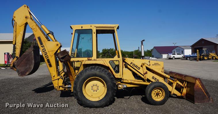 image for item DD7811 Ford 555 Special backhoe