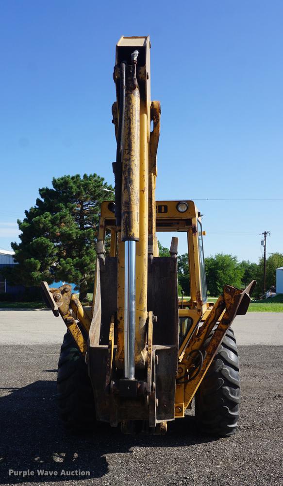 image for item DD7811 Ford 555 Special backhoe