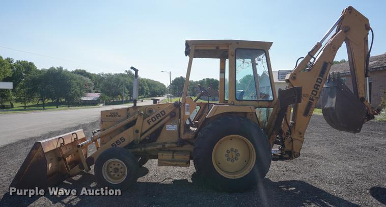 image for item DD7811 Ford 555 Special backhoe