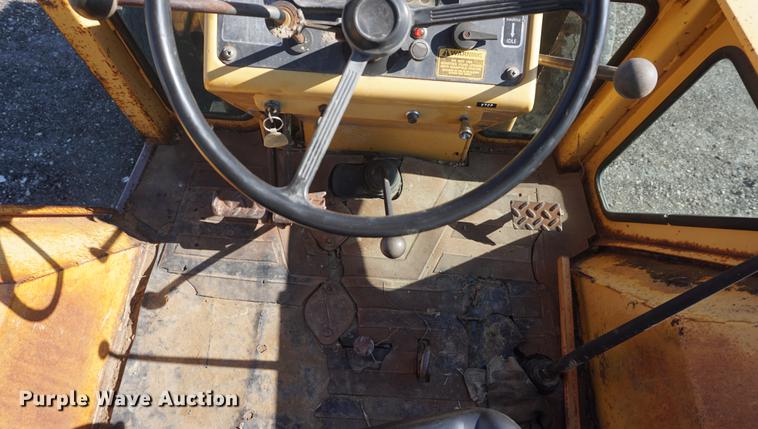 image for item DD7811 Ford 555 Special backhoe