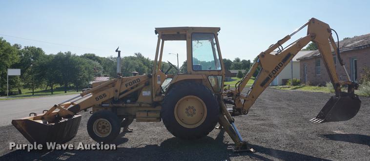 image for item DD7811 Ford 555 Special backhoe