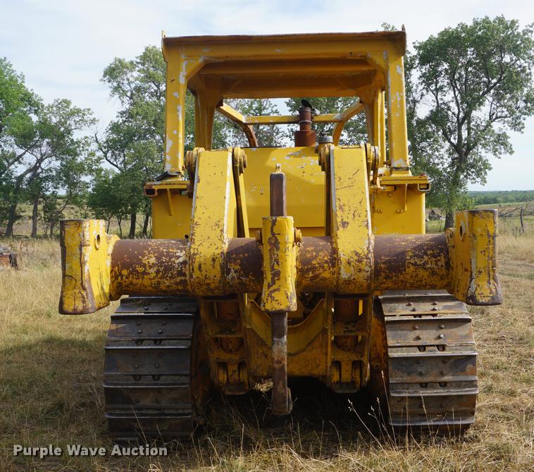 image for item DD7816 1975 Caterpillar D7G dozer