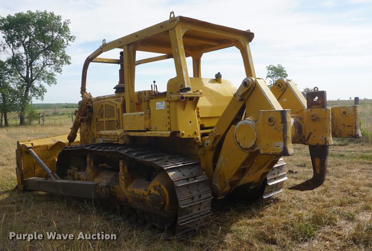image for item DD7816 1975 Caterpillar D7G dozer