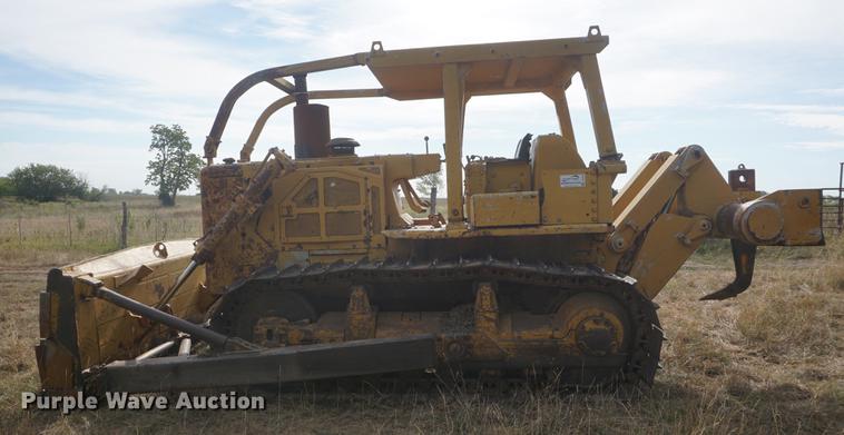 image for item DD7816 1975 Caterpillar D7G dozer