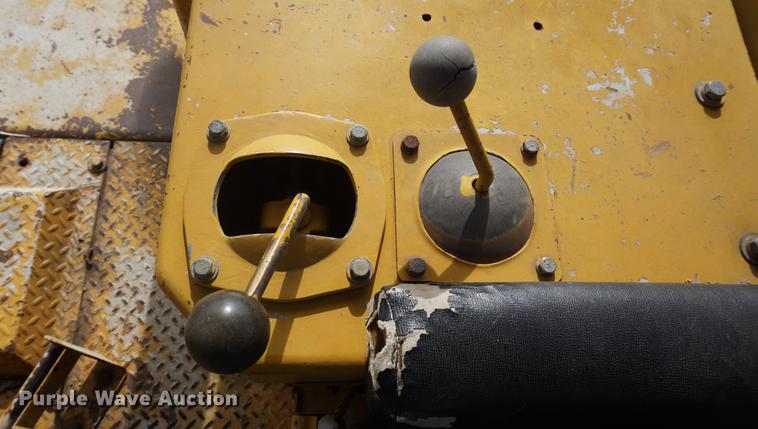 image for item DD7816 1975 Caterpillar D7G dozer