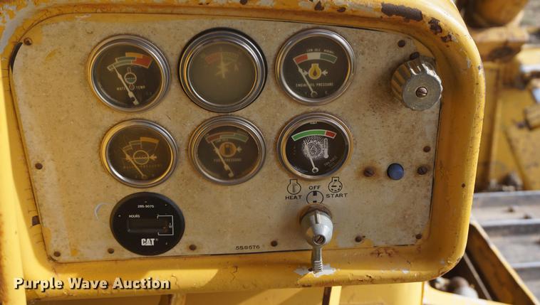 image for item DD7816 1975 Caterpillar D7G dozer