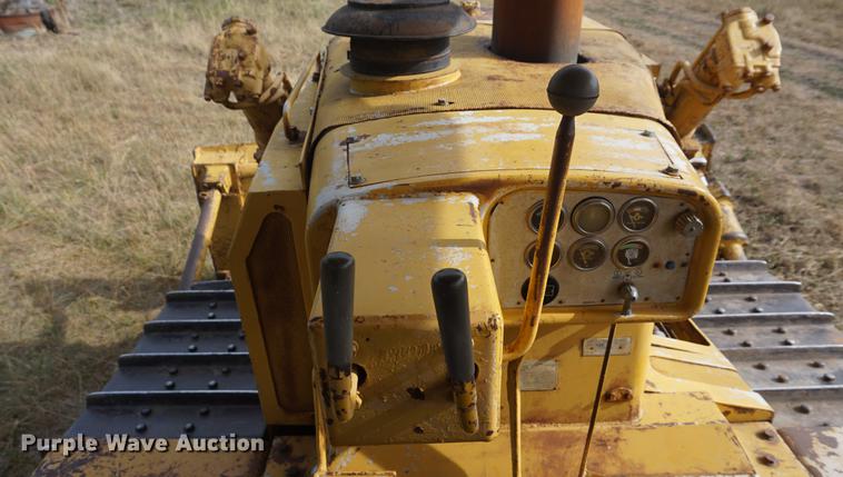 image for item DD7816 1975 Caterpillar D7G dozer