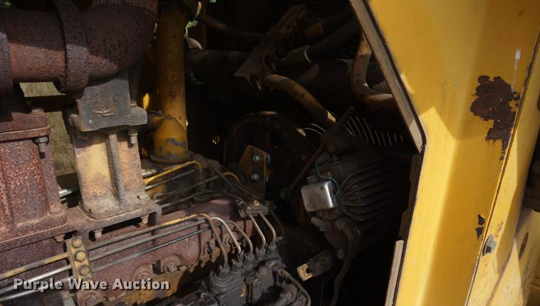 image for item DD7816 1975 Caterpillar D7G dozer