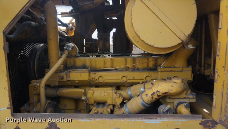image for item DD7816 1975 Caterpillar D7G dozer