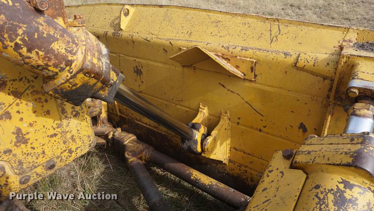image for item DD7816 1975 Caterpillar D7G dozer