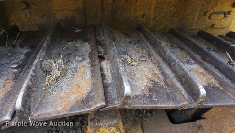 image for item DD7816 1975 Caterpillar D7G dozer