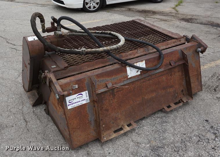 image for item DD7831 Preparator skid steer attachment