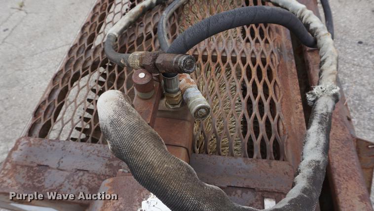 image for item DD7831 Preparator skid steer attachment