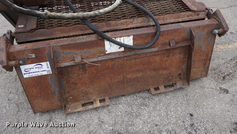 image for item DD7831 Preparator skid steer attachment